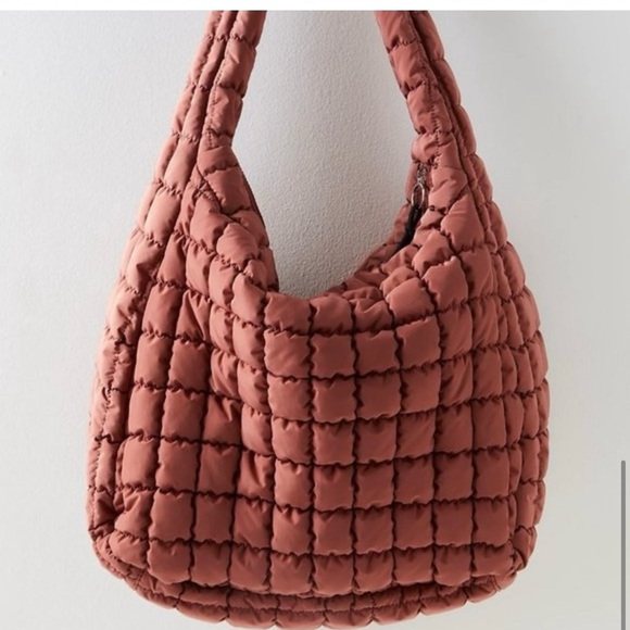 Quilted carryall by Free People in color dusty rose. - Picture 4 of 4